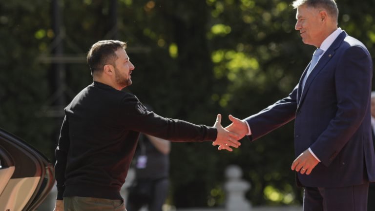 Limba româna drept limbă oficială a minorității române din Ucraina