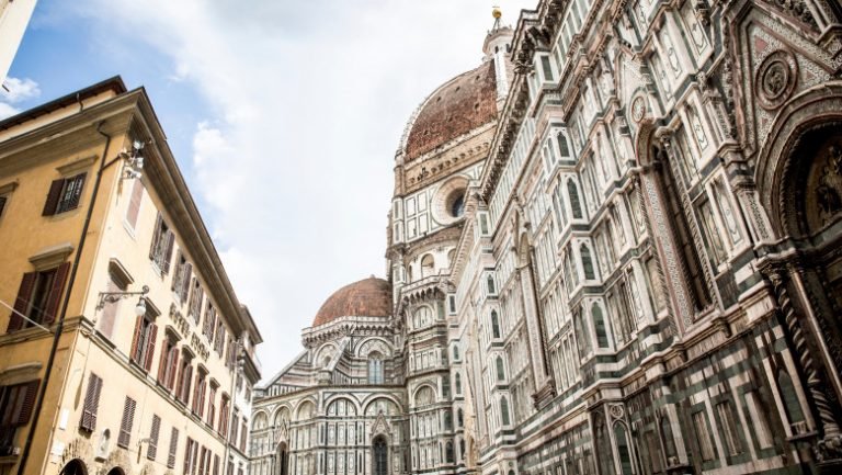 Orașul Florența interzice închirierile de tip Airbnb 